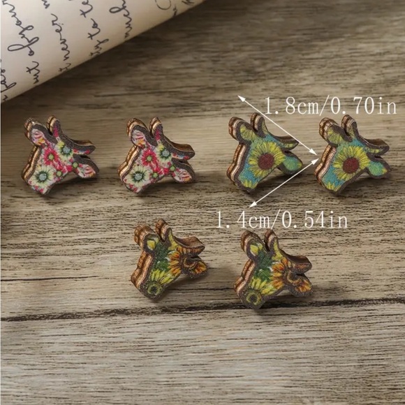 Floral Cow Stud Earrings - Picture 2 of 2